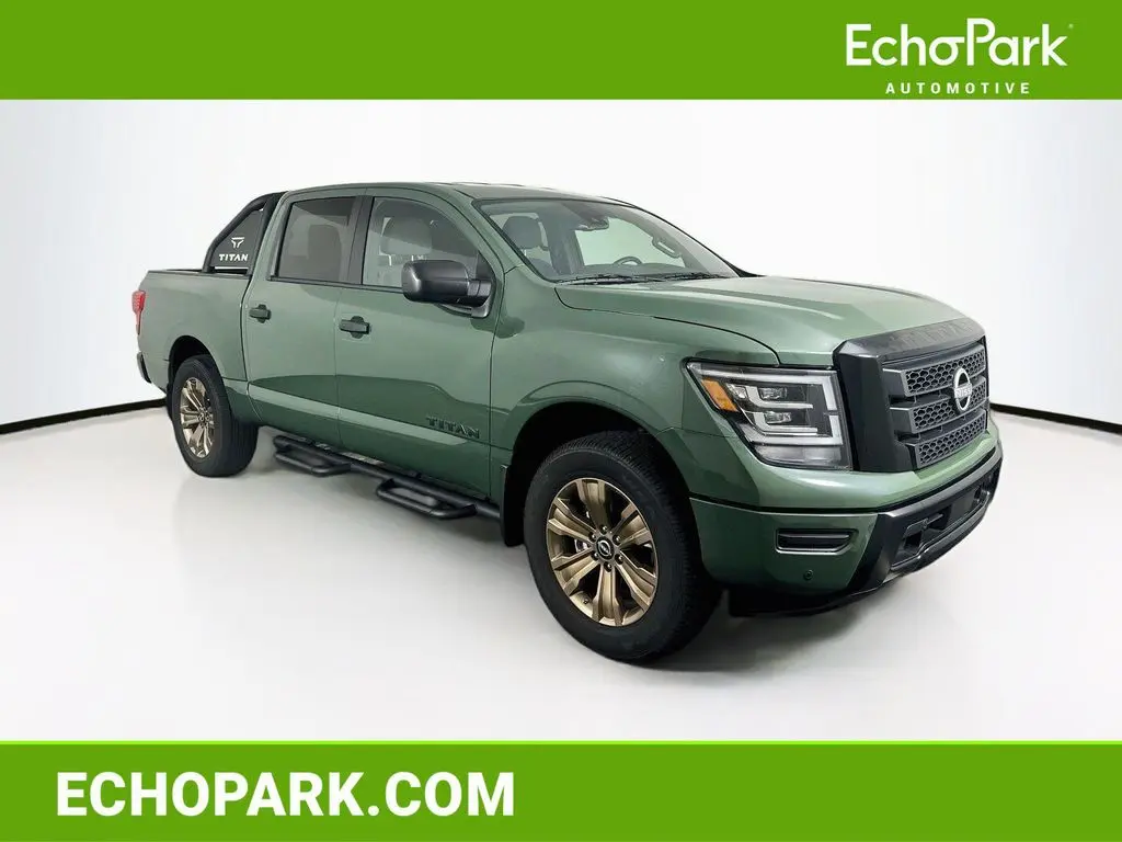 2024 Nissan Titan SV
