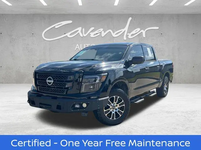2023 Nissan Titan SV