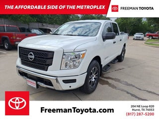 2024 Nissan Titan SV