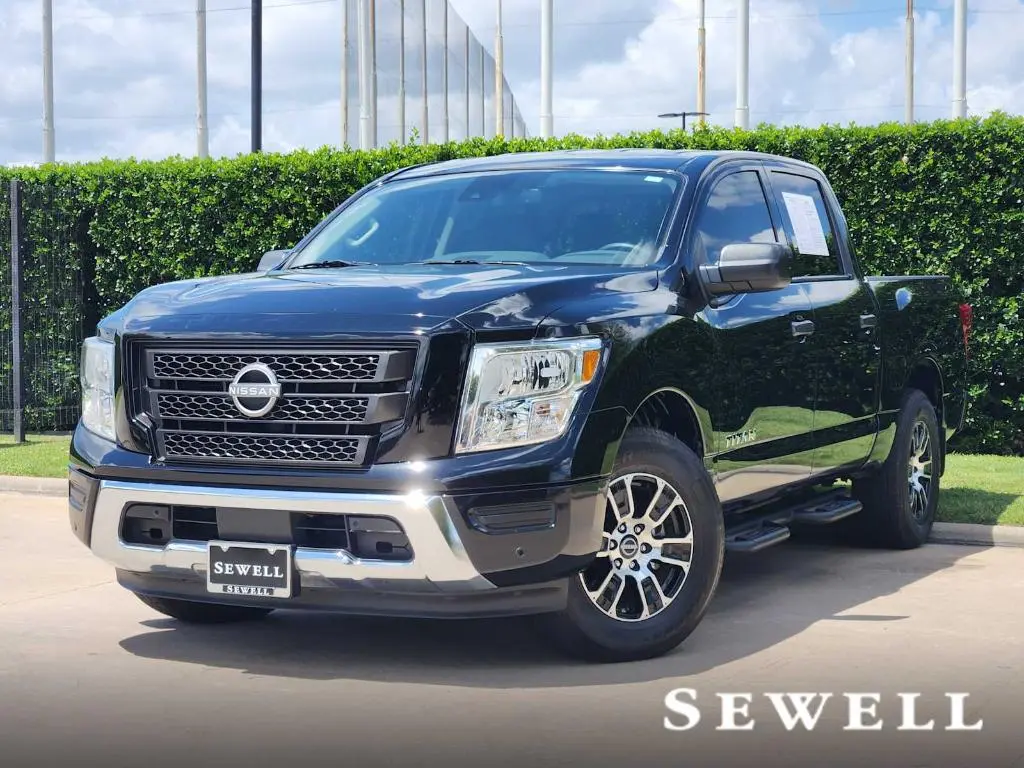 2024 Nissan Titan SV