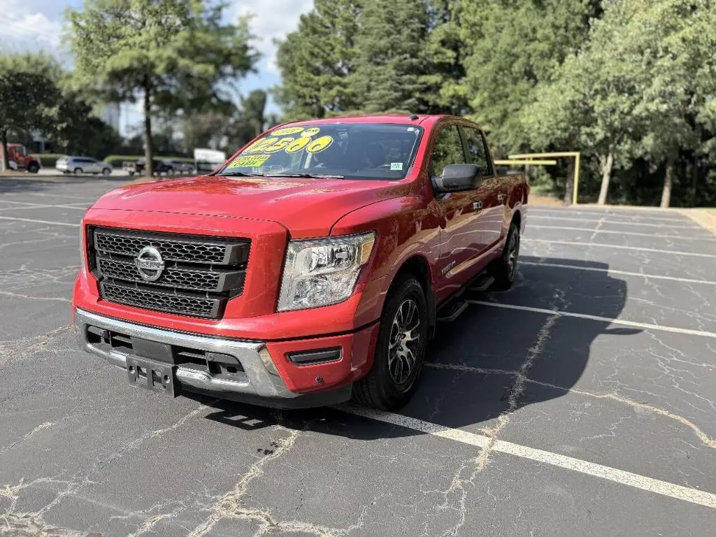 2021 Nissan Titan SV