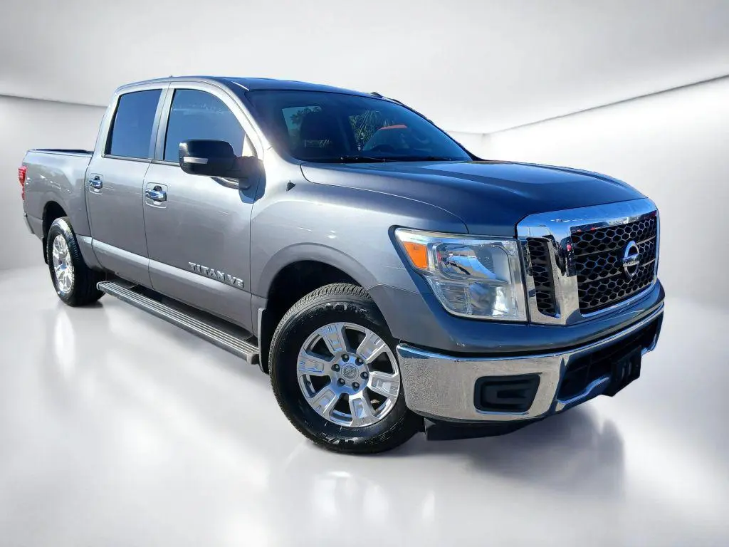 2018 Nissan Titan SV