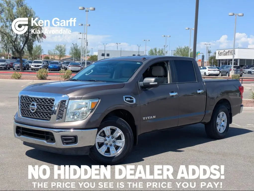 2017 Nissan Titan SV