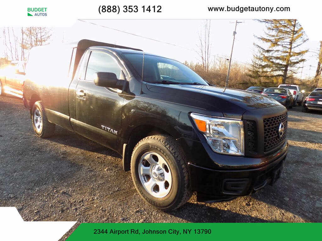2017 Nissan Titan SV