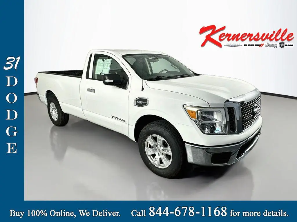 2017 Nissan Titan SV