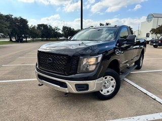 2017 Nissan Titan XD SV