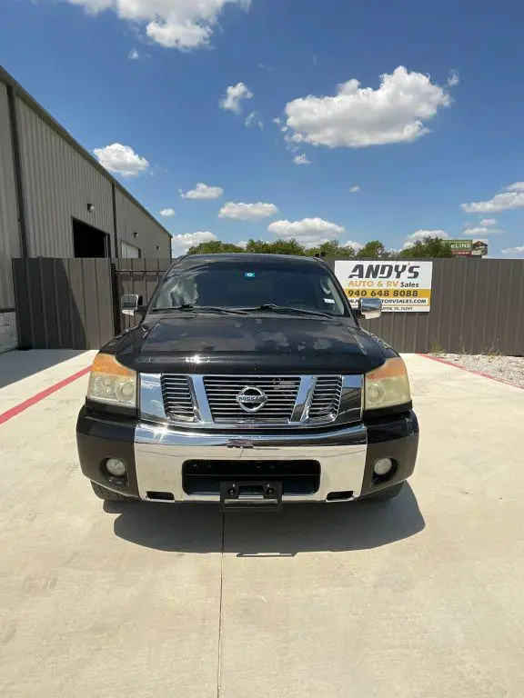2011 Nissan Titan SV
