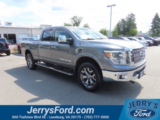 2017 Nissan Titan XD SL