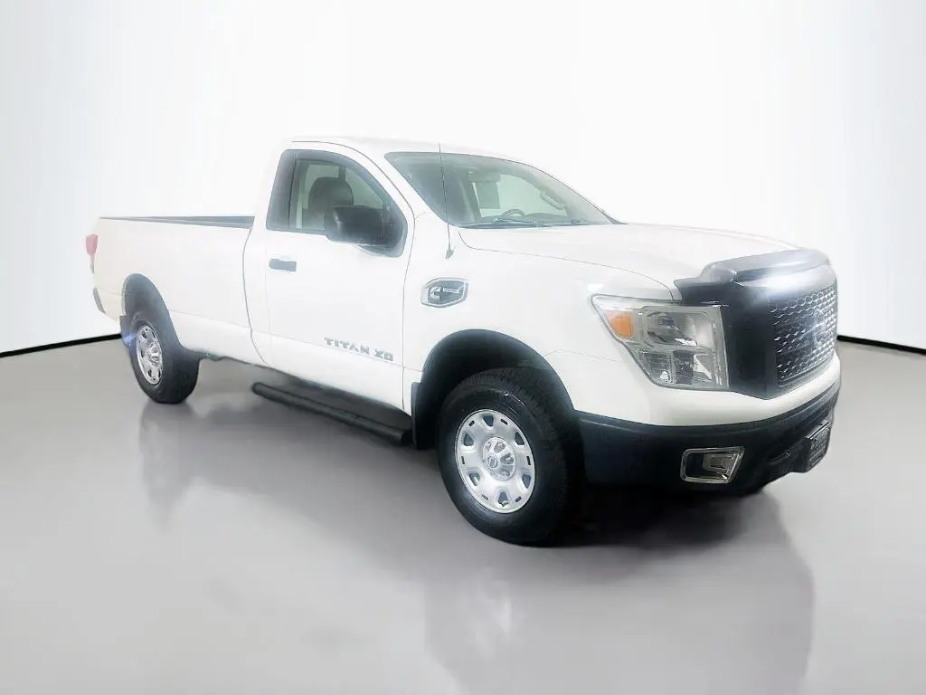 2017 Nissan Titan XD SV