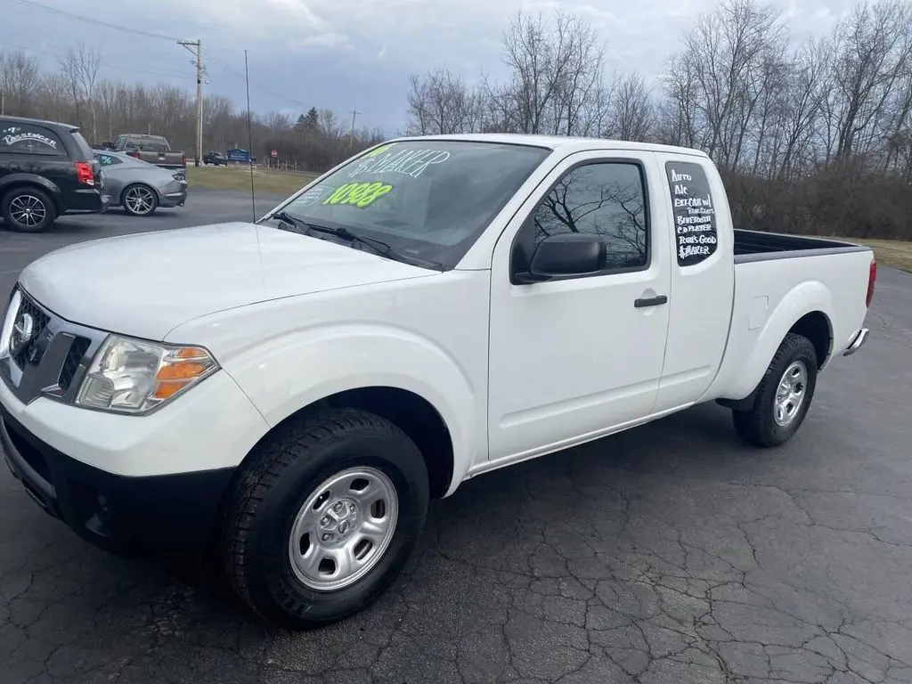 2016 Nissan Frontier SV