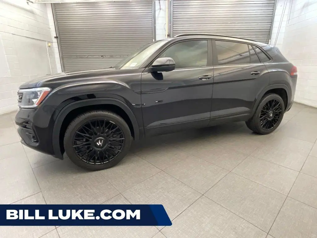 2024 Volkswagen Atlas Cross Sport SEL R-Line