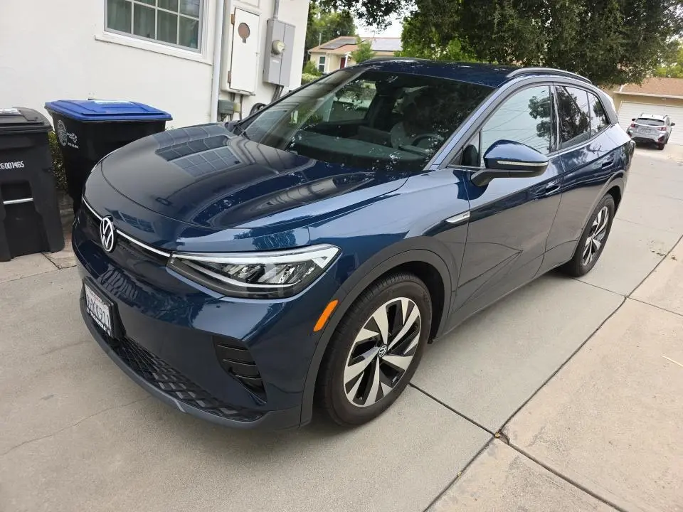 2023 Volkswagen ID.4 Pro