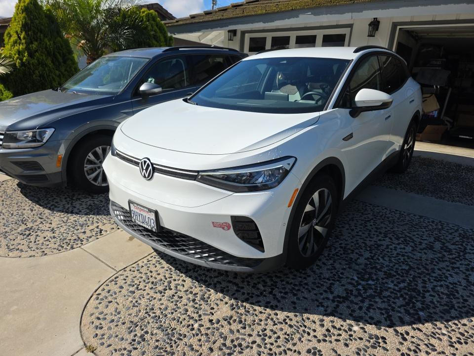 2023 Volkswagen ID.4 Pro