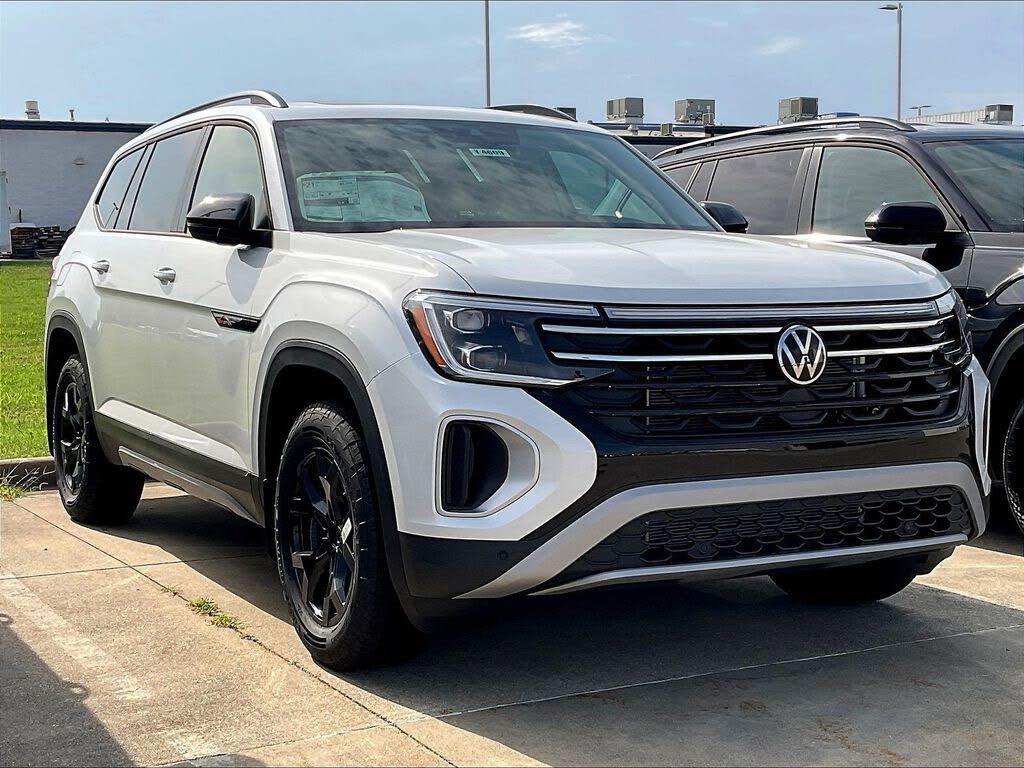 2026 Volkswagen Atlas Peak Edition