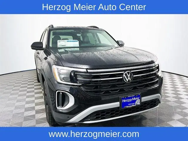 2025 Volkswagen Atlas Peak Edition