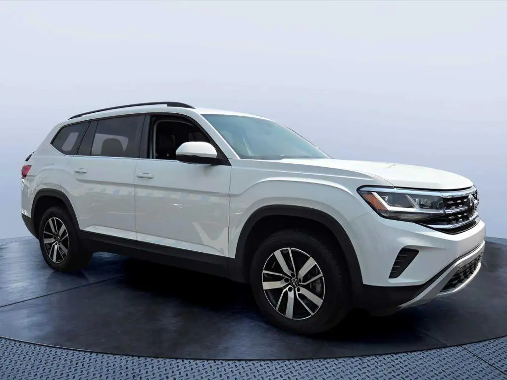 2023 Volkswagen Atlas SE