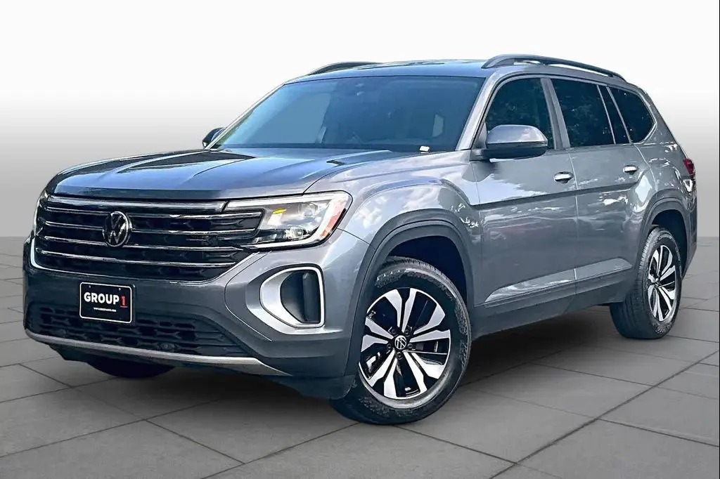 2025 Volkswagen Atlas SE