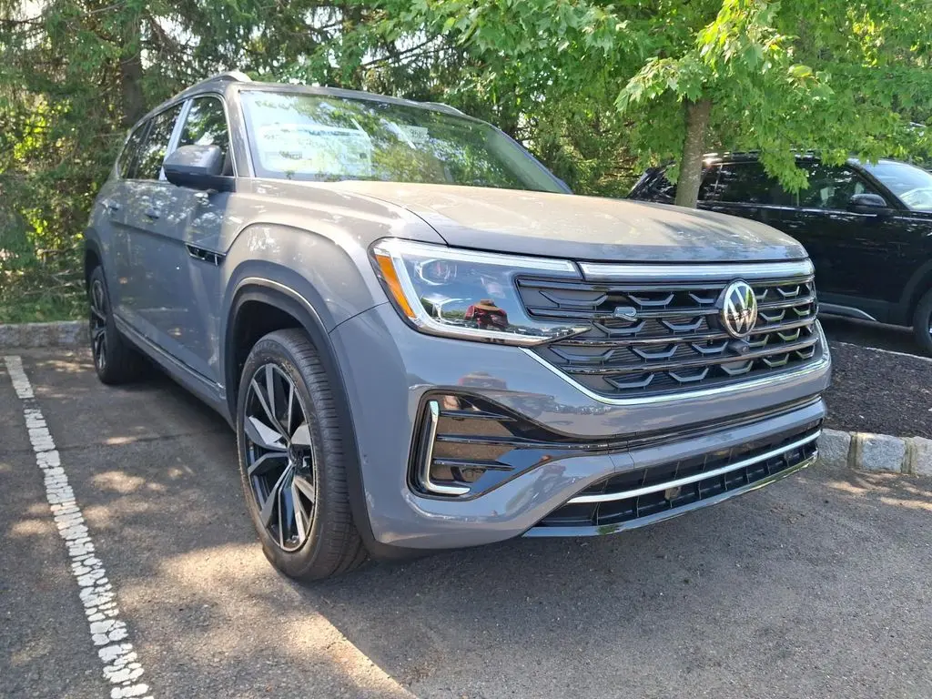 2026 Volkswagen Atlas SEL Premium R Line