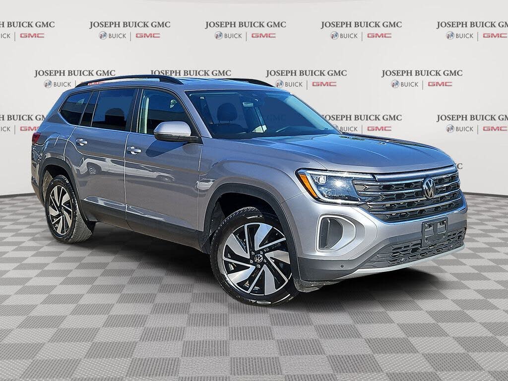 2025 Volkswagen Atlas SE
