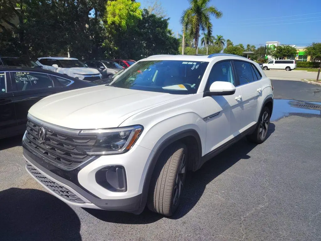 2025 Volkswagen Atlas Cross Sport SE