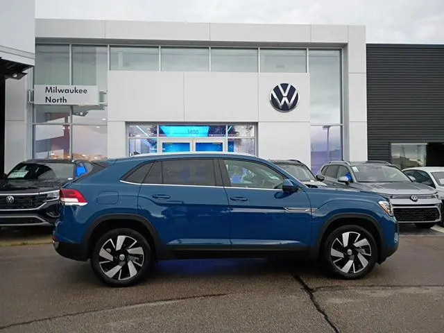2025 Volkswagen Atlas Cross Sport SE W Technology