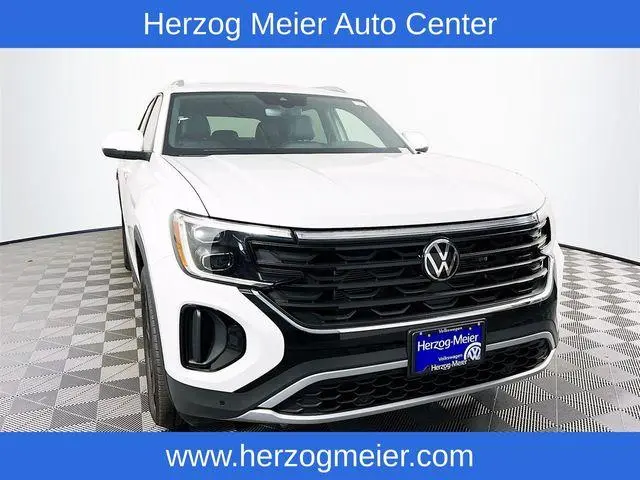 2025 Volkswagen Atlas Cross Sport SE W Technology