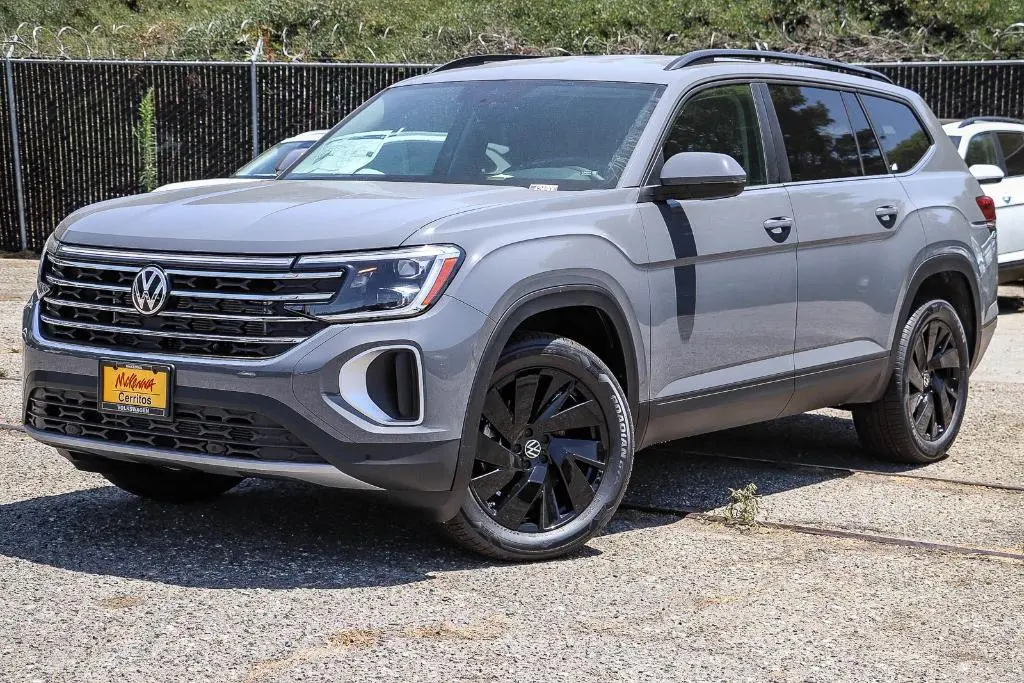 2026 Volkswagen Atlas SE