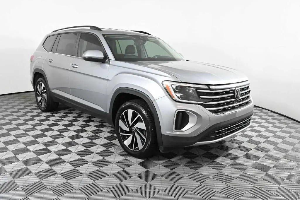2024 Volkswagen Atlas SE