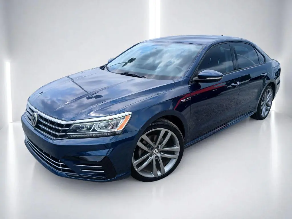 2018 Volkswagen Passat R Line