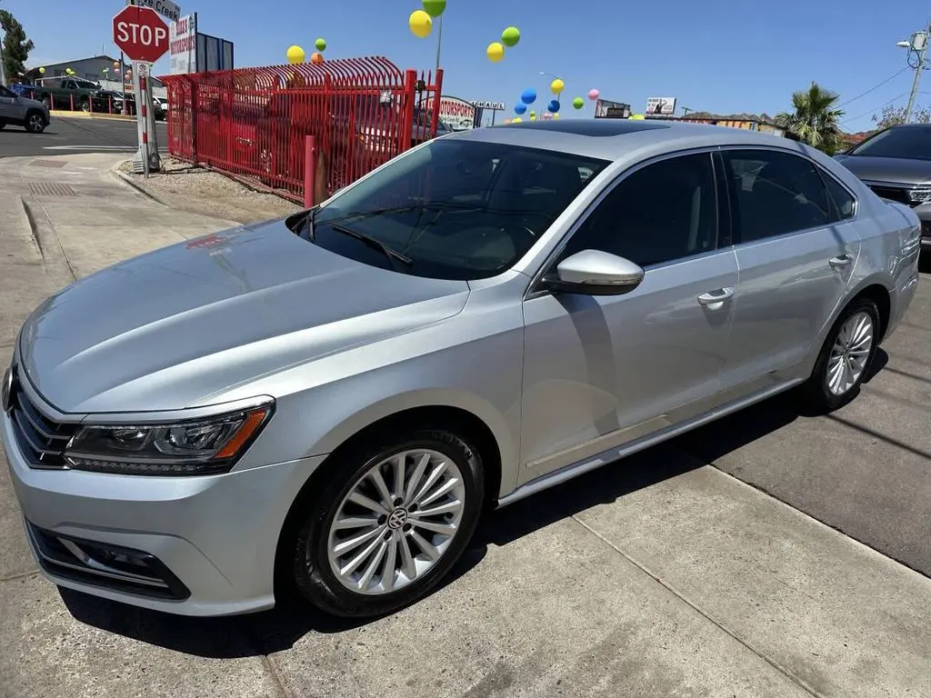 2017 Volkswagen Passat SE