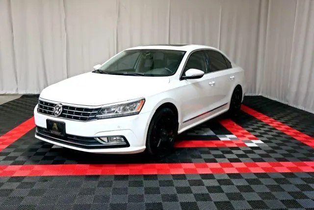 2017 Volkswagen Passat V6 SEL Premium