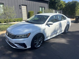 2017 Volkswagen Passat R Line