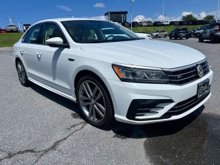 2017 Volkswagen Passat R Line