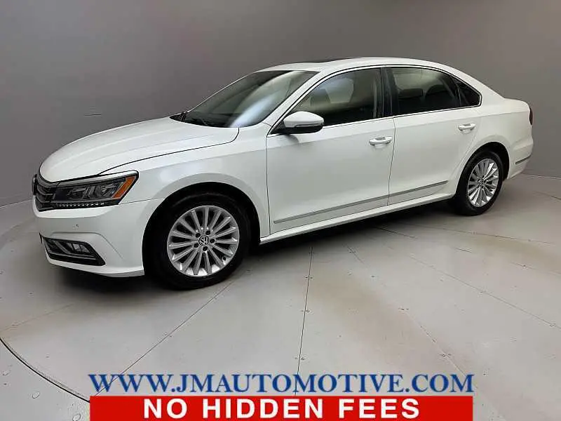2017 Volkswagen Passat SE