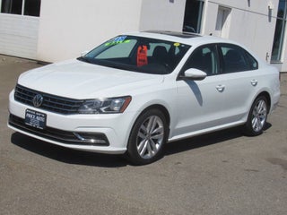 2019 Volkswagen Passat Wolfsburg Edition