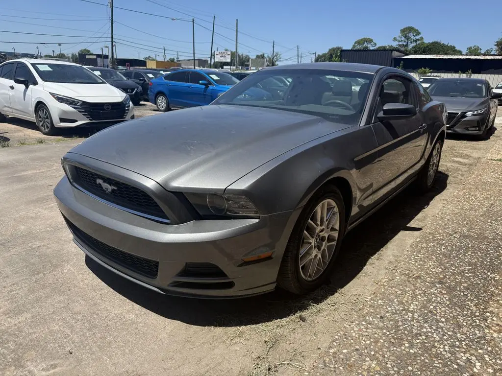 2014 Ford Mustang V6