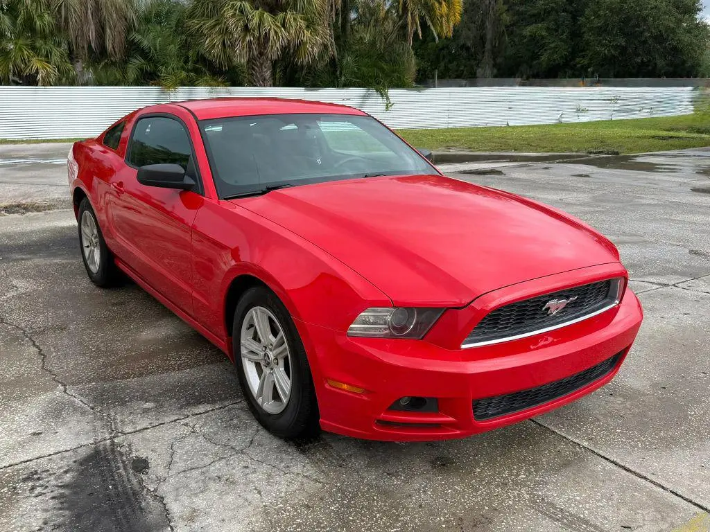 2014 Ford Mustang V6