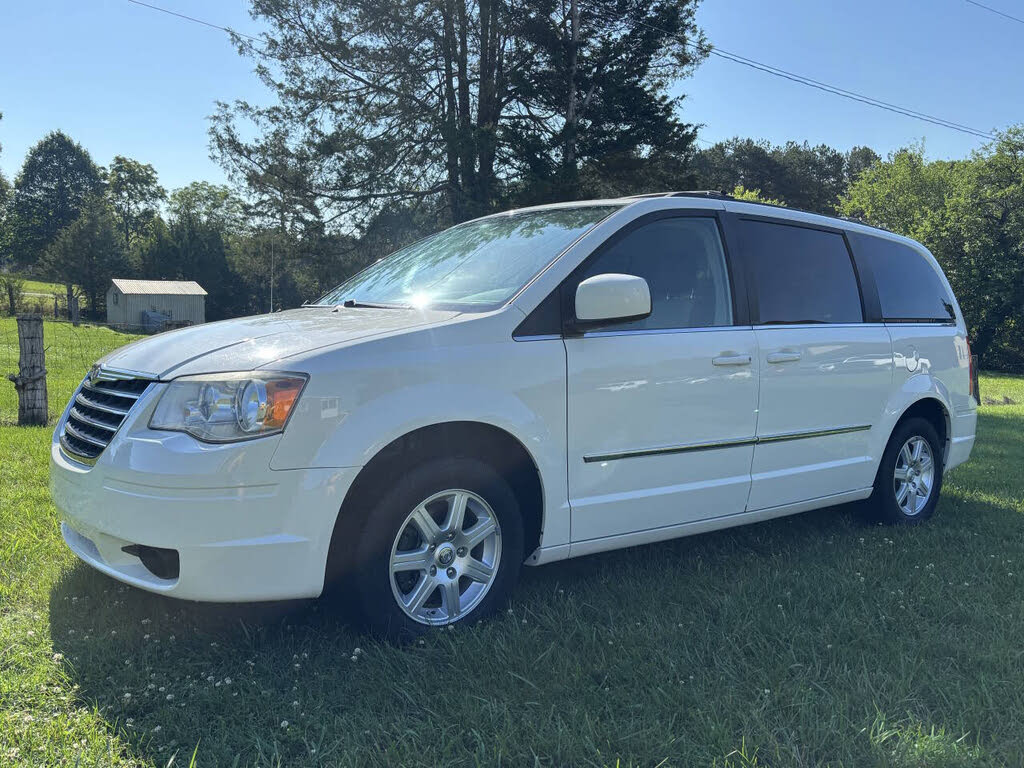 2010 Chrysler Town and Country Touring