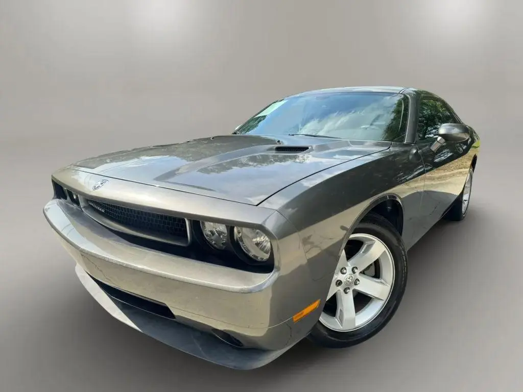2010 Dodge Challenger SE
