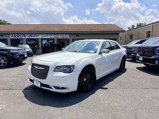 2018 Chrysler 300 Touring
