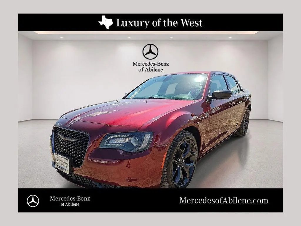 2020 Chrysler 300 Touring