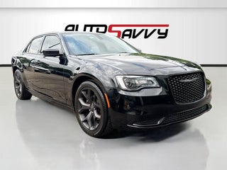 2022 Chrysler 300 Touring