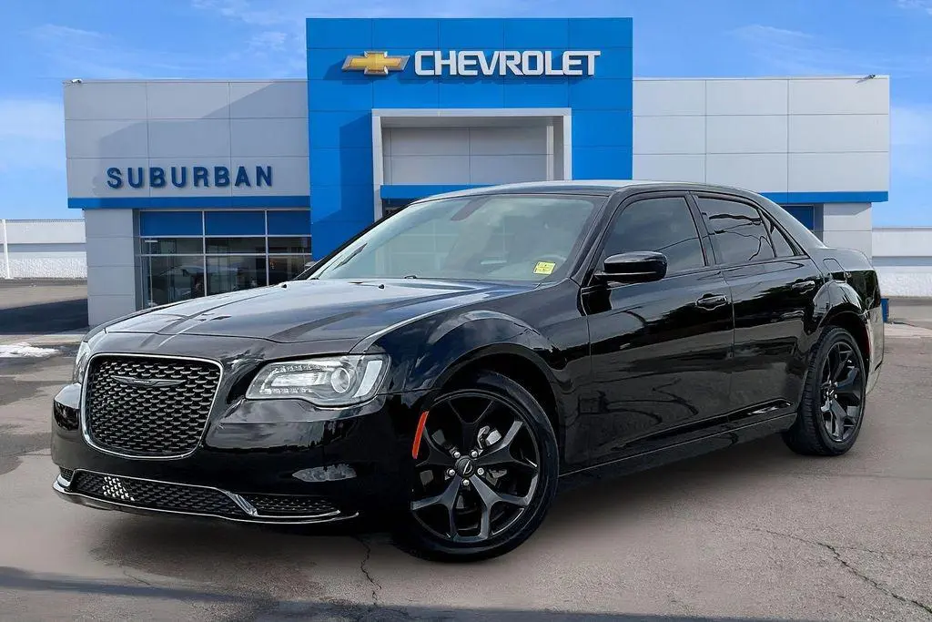 2022 Chrysler 300 Touring