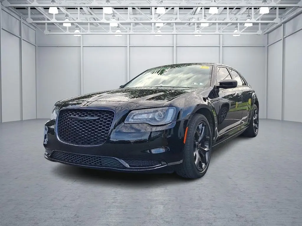 2023 Chrysler 300 Touring