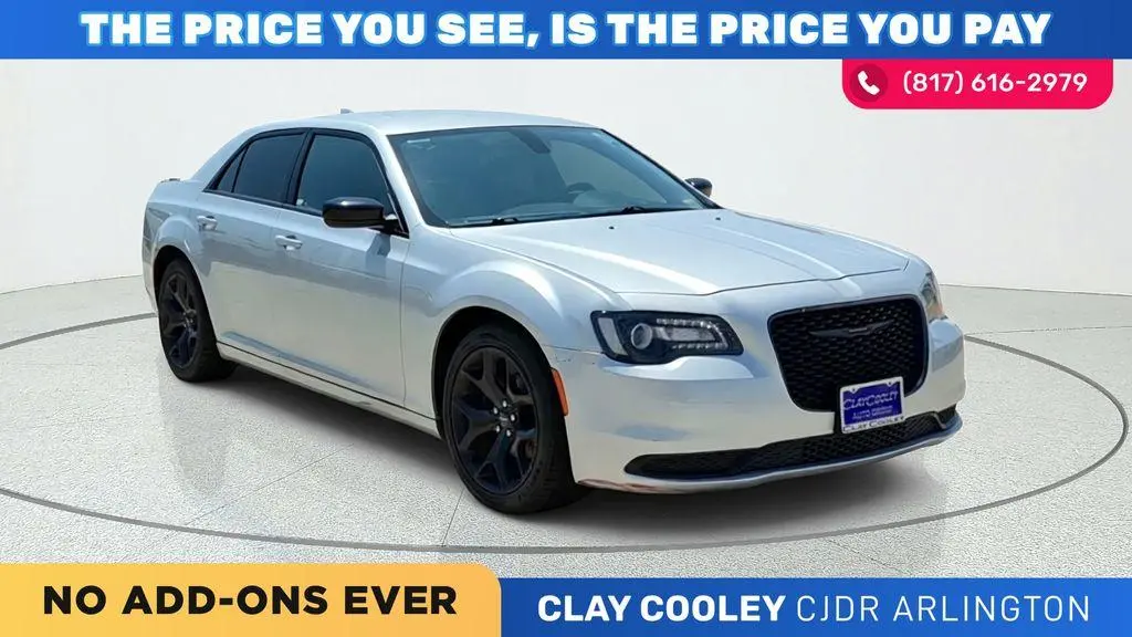 2021 Chrysler 300 Touring