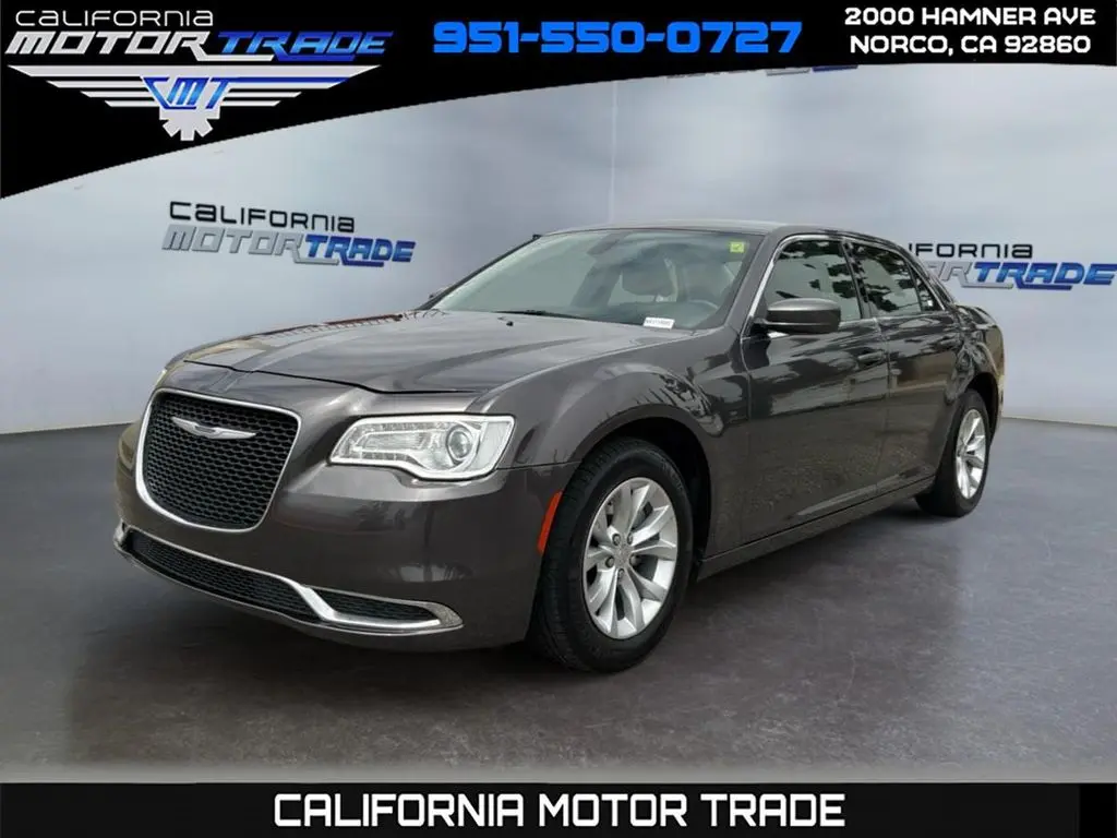2022 Chrysler 300 Touring