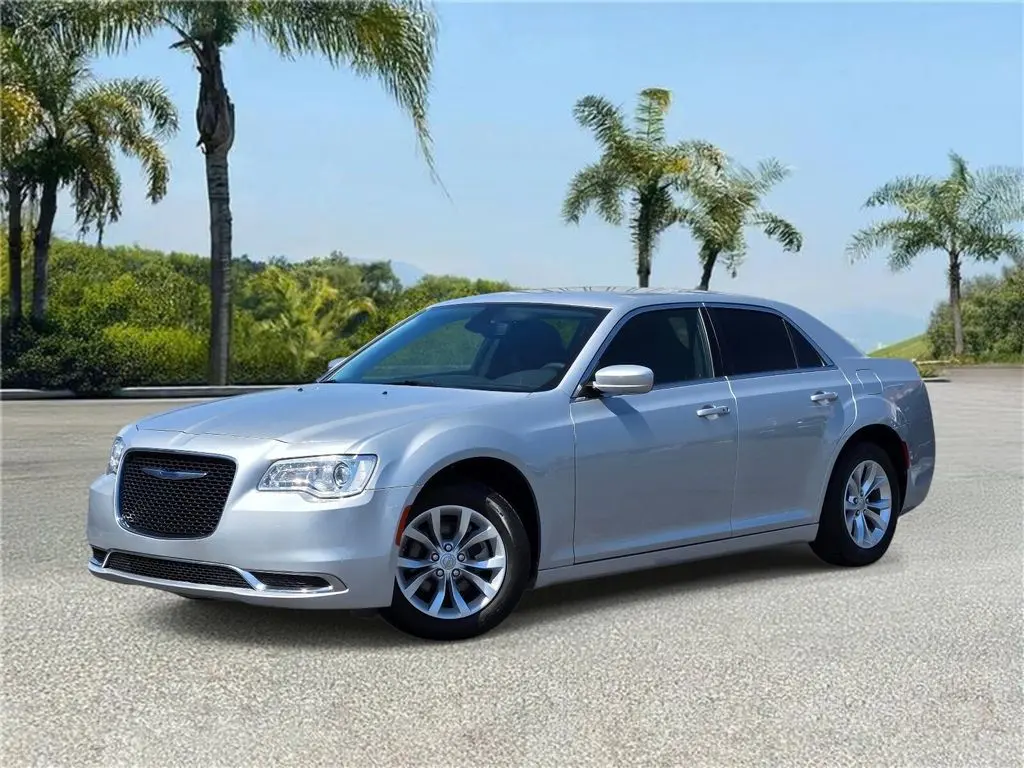 2023 Chrysler 300 Touring