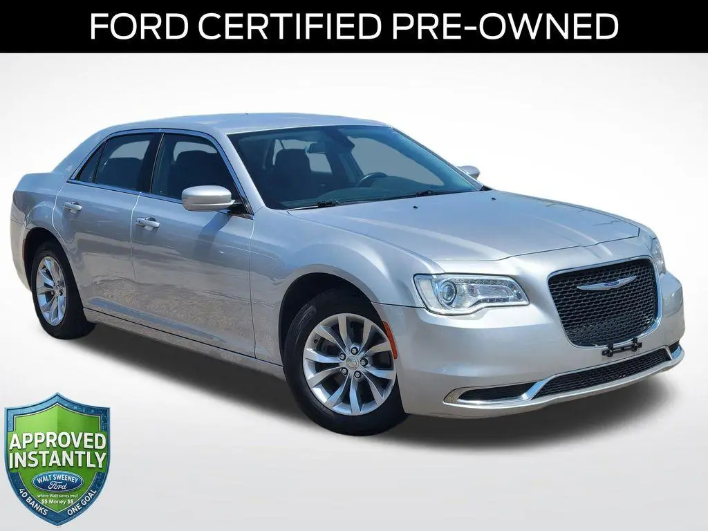 2021 Chrysler 300 Touring