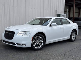 2016 Chrysler 300 Limited