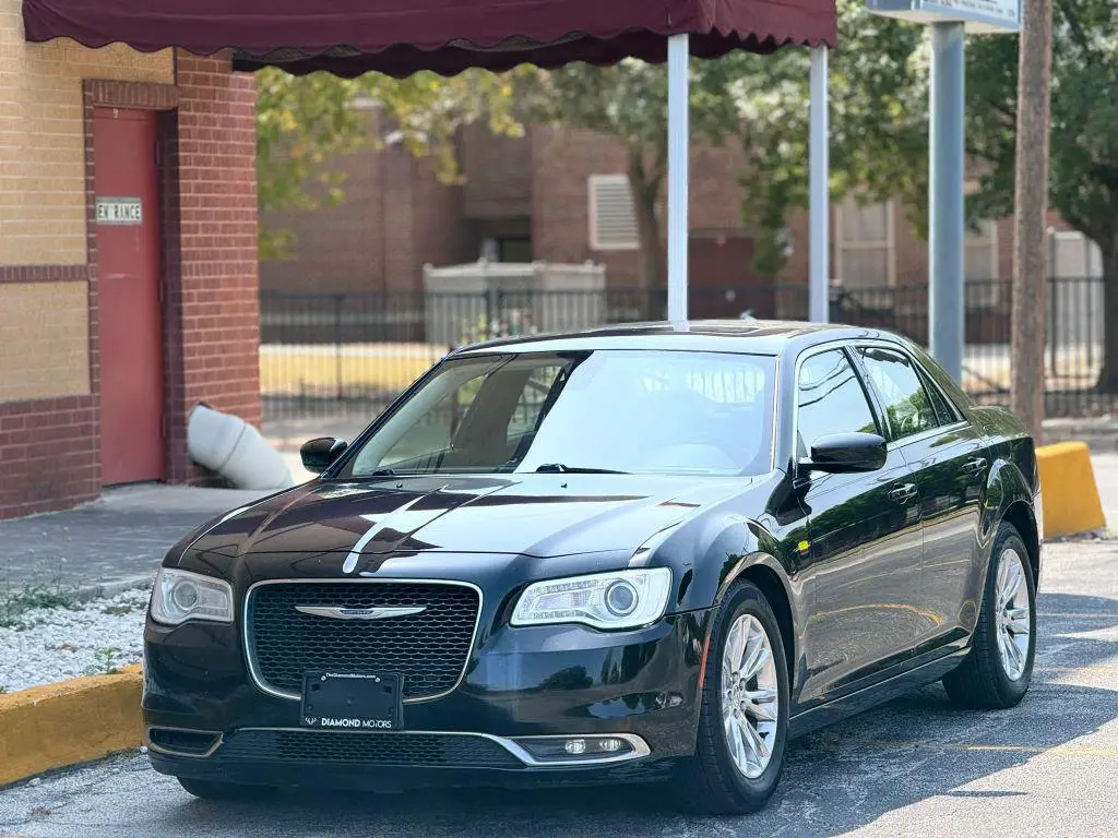 2019 Chrysler 300 Touring